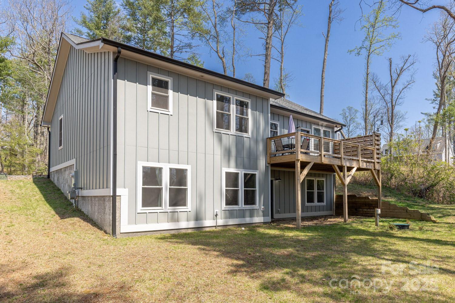 209 Fall Leaves Drive