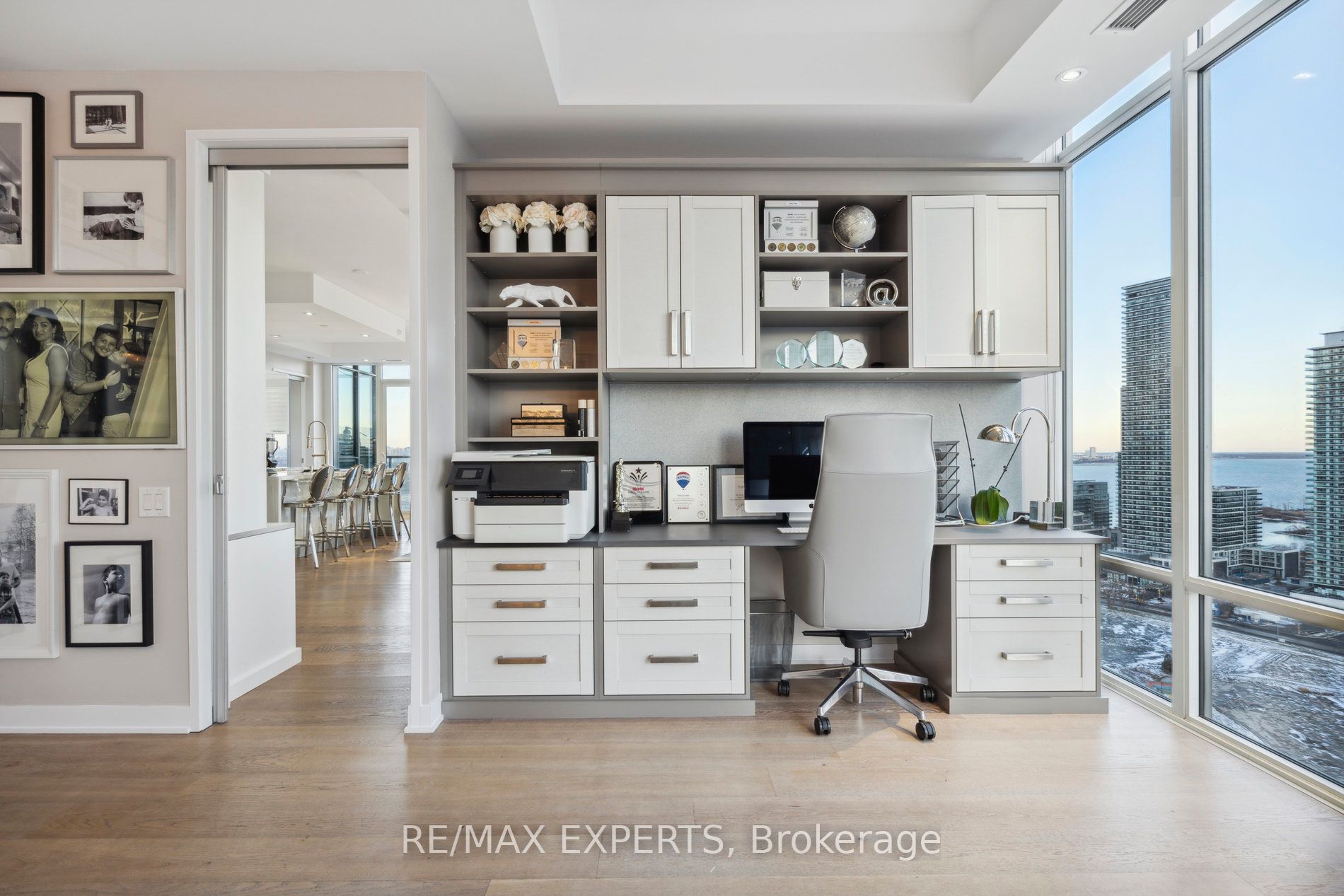 90 Park Lawn Rd PH-3007