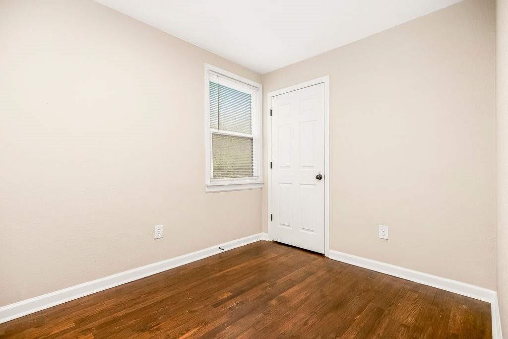 4224 Hawthorne Avenue