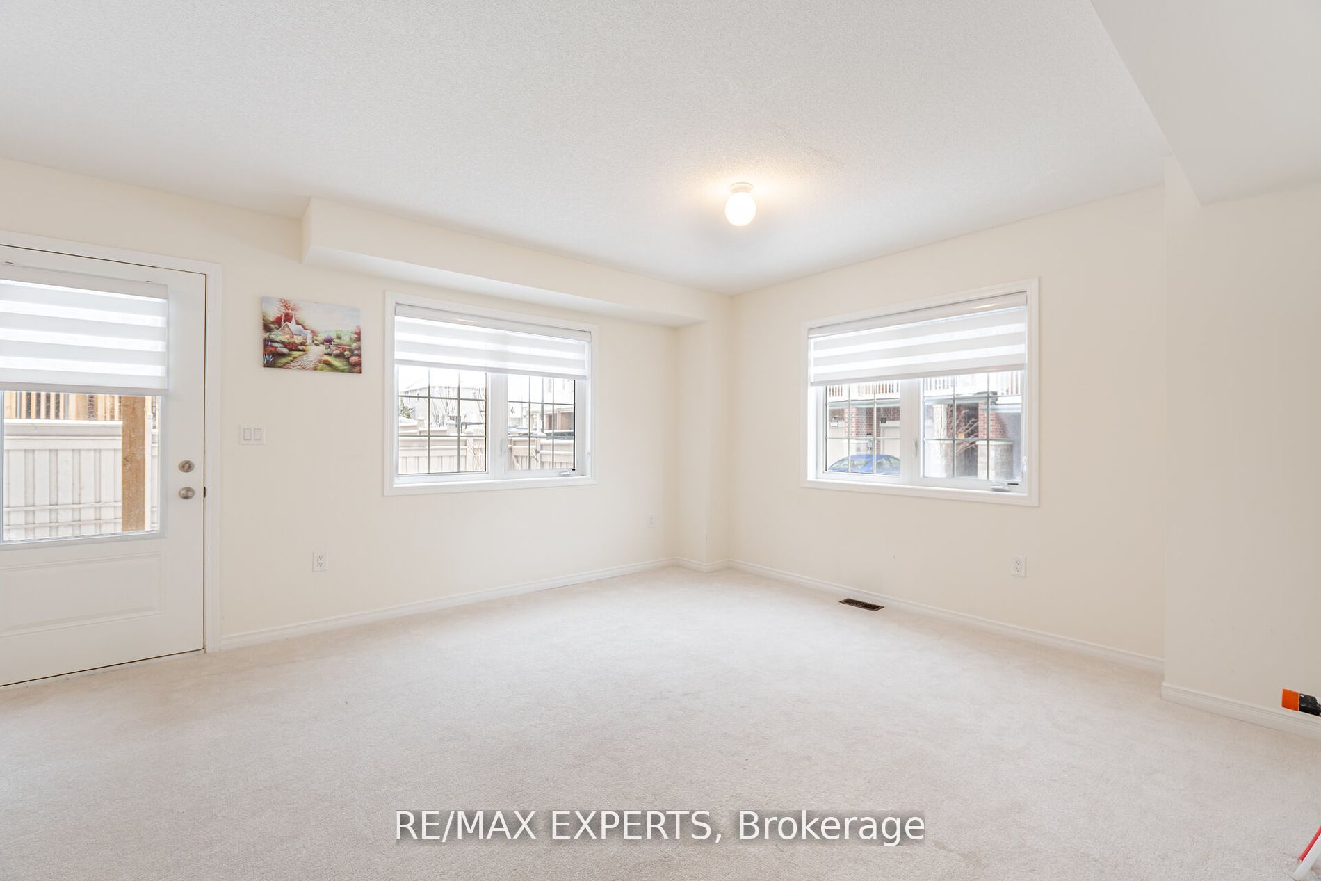 3 Grayson Rd