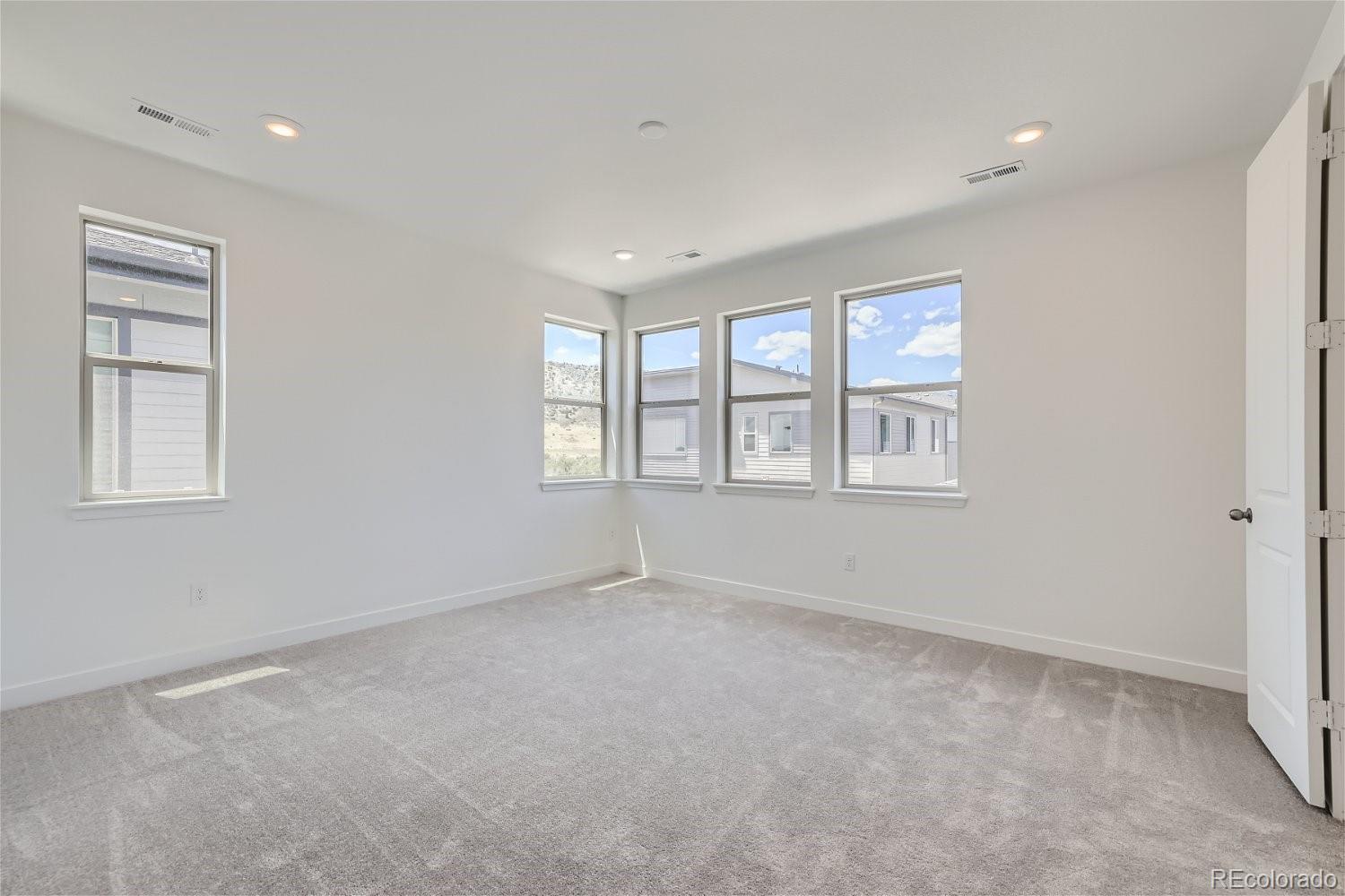 15624 W Girard Avenue