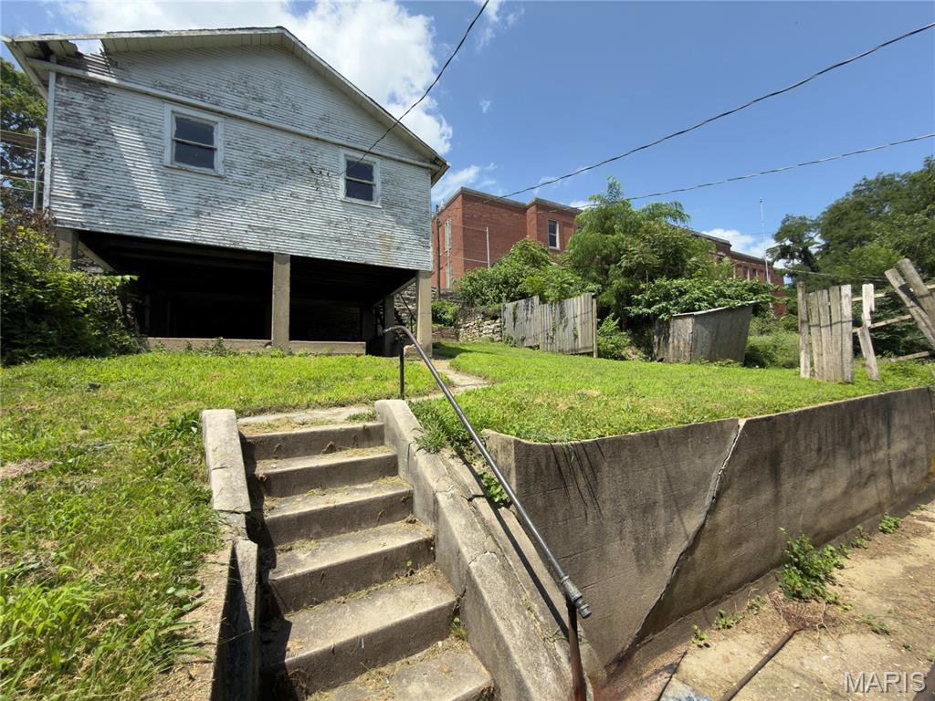 914-914 A Center Street 14A