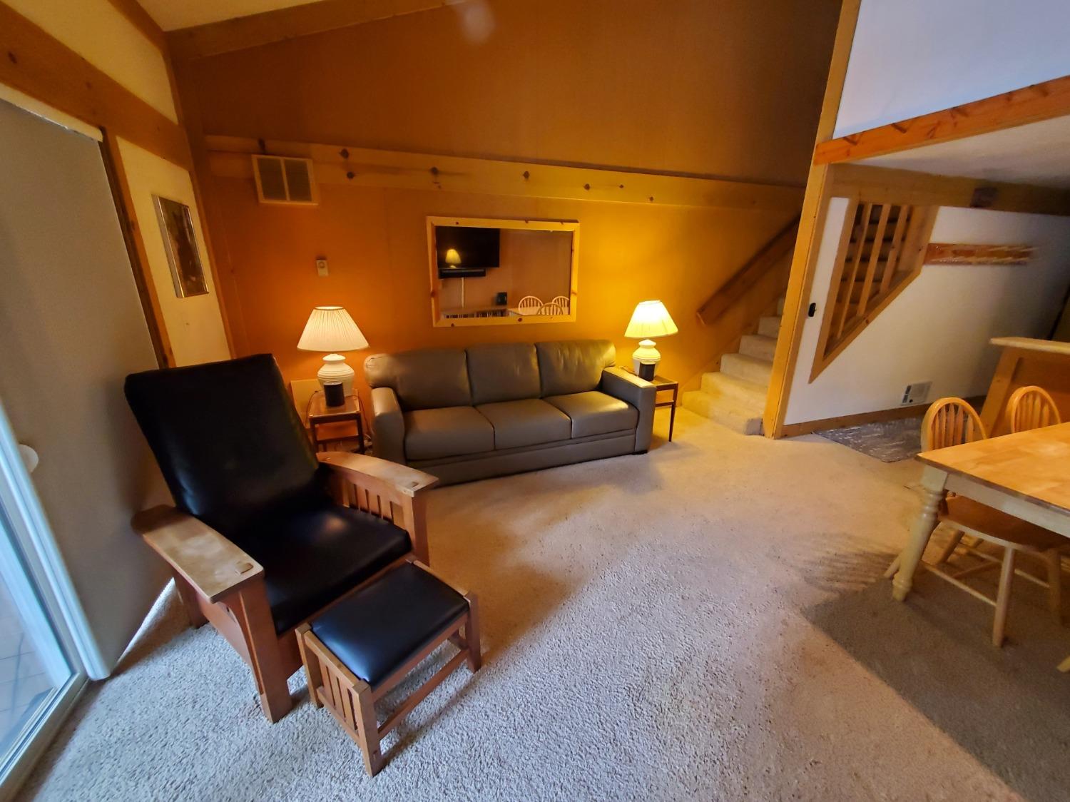 200 Creekside Drive