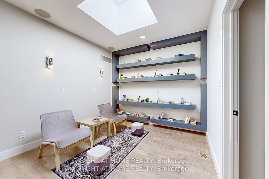 450 A Valermo Dr