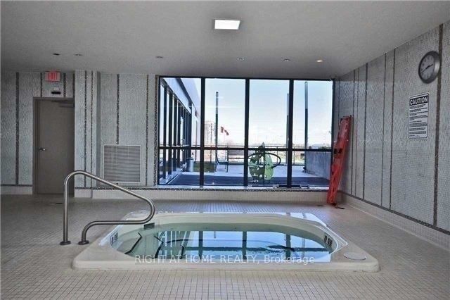 75 W Eglinton Ave 1309