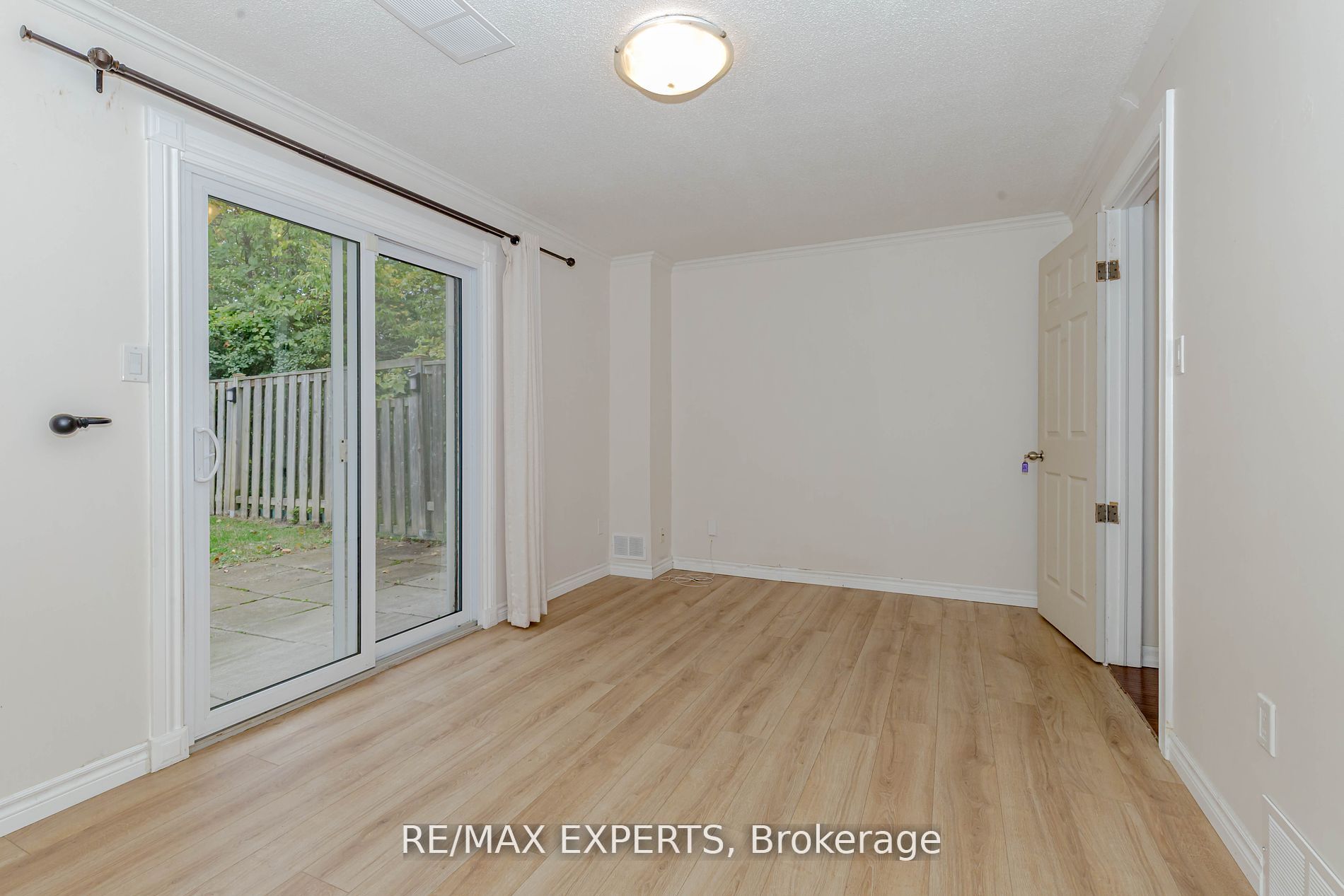 34 Bow Valley Dr 9