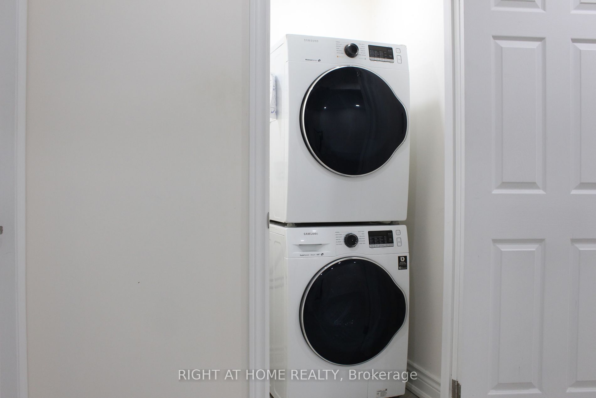 32 Clydesdale Dr Basement