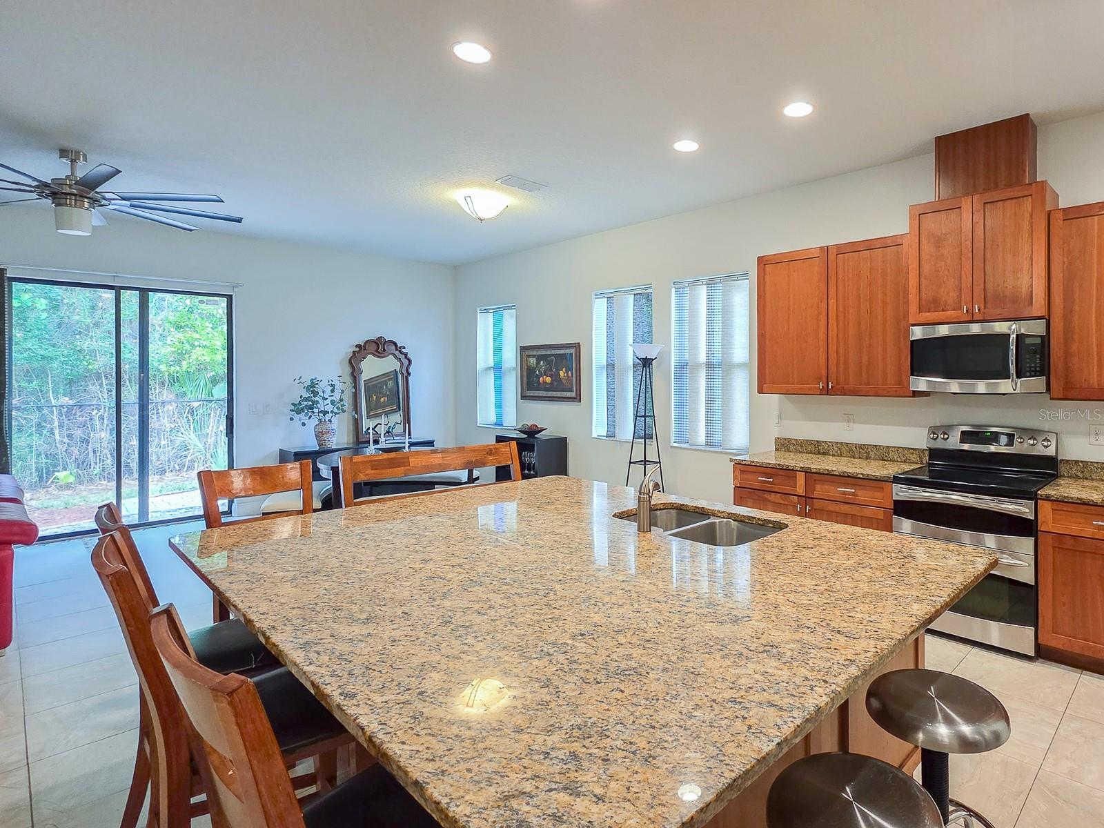 13 River Oaks Way