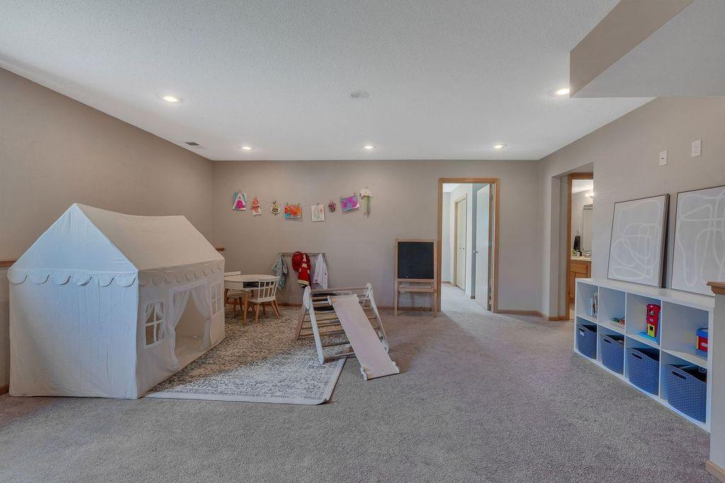 6226 Cory Circle