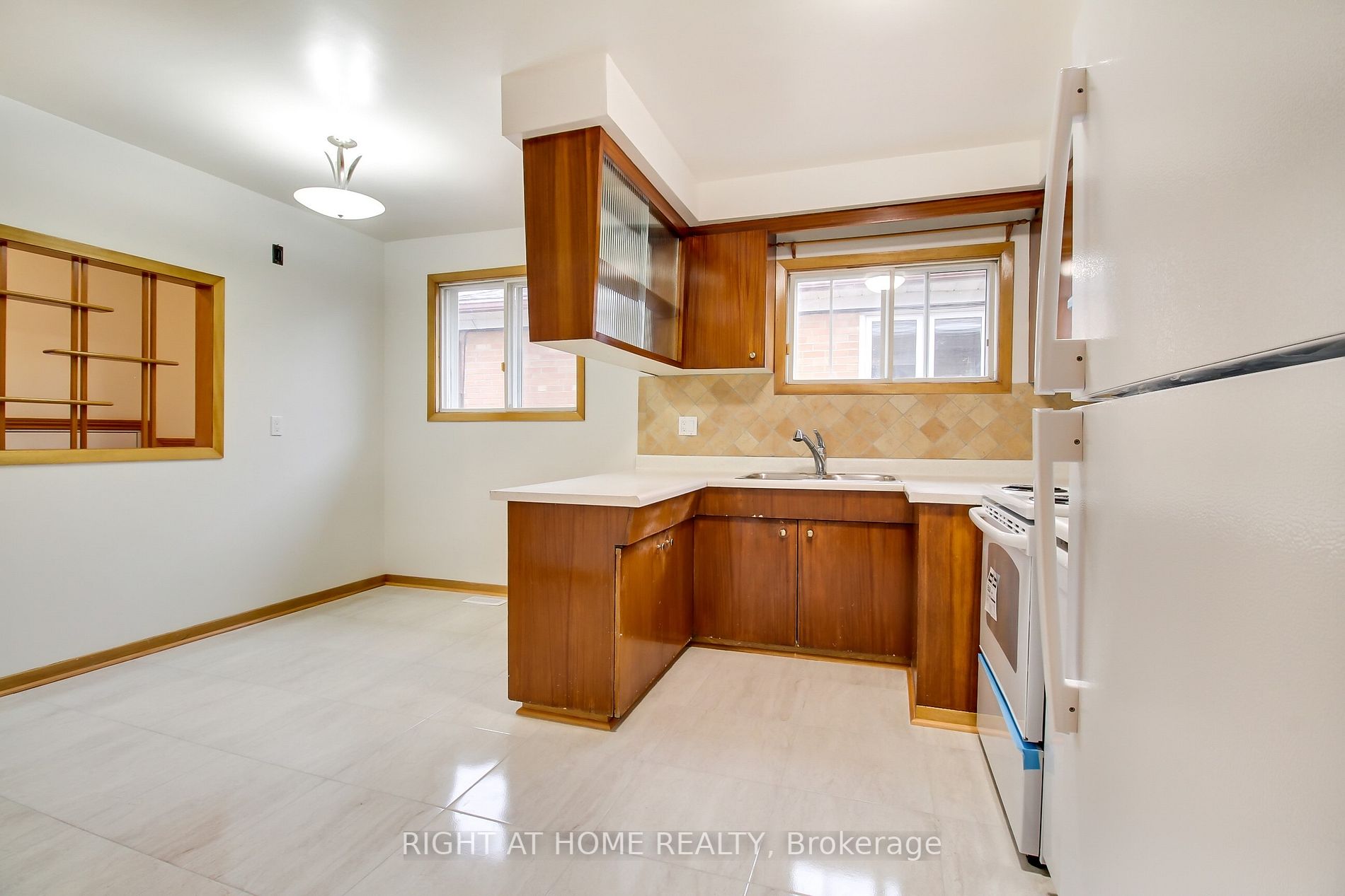 14 Cobb Ave