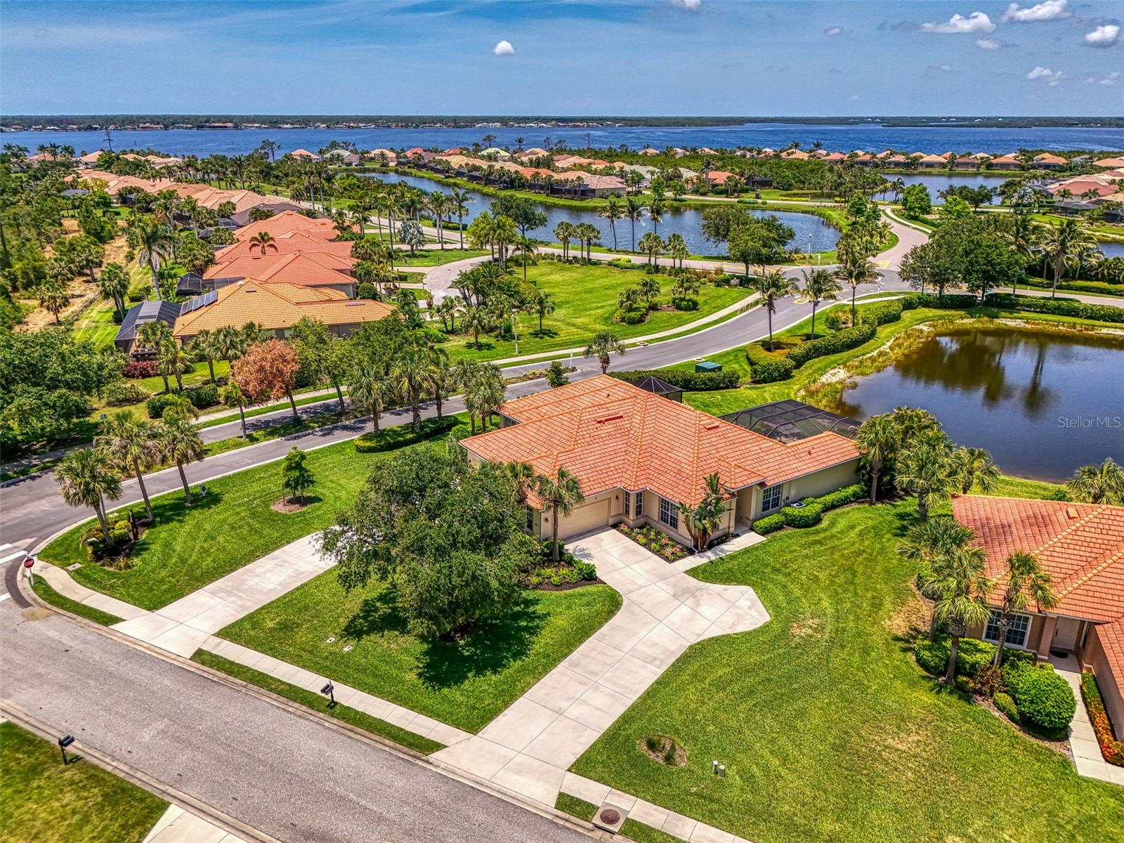 2692 Wax Myrtle Court