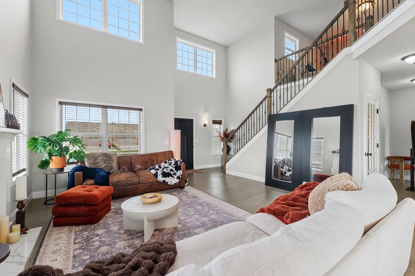 1920 Roseland Drive