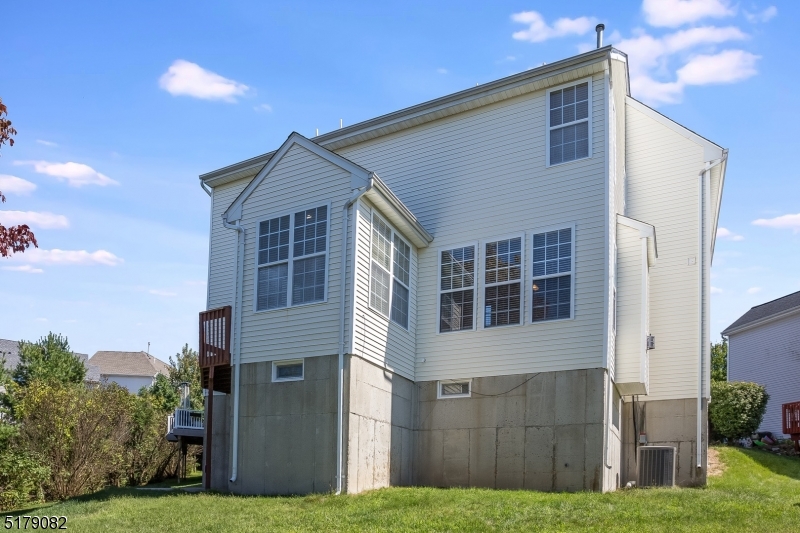 135 Winding Hill Dr