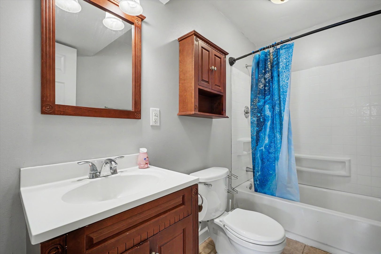 2401 Arden Drive
