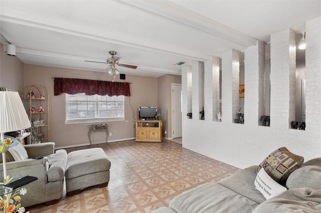 702 Hillside Drive