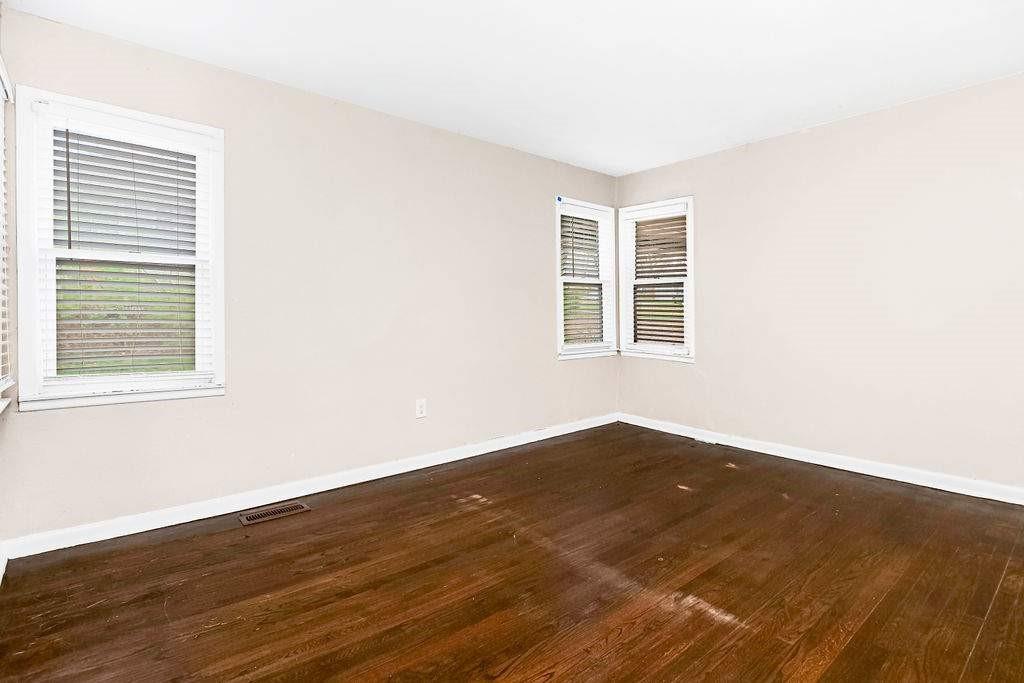 4224 Hawthorne Avenue