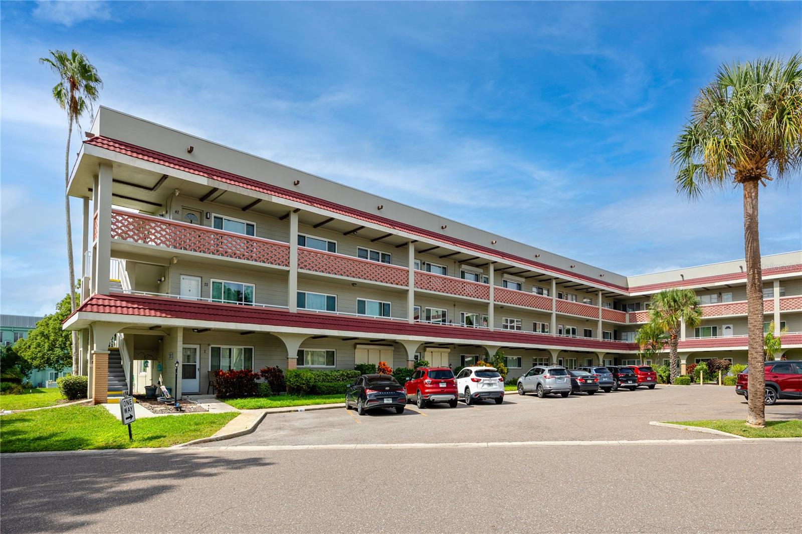 2072 Australia Way W 42
