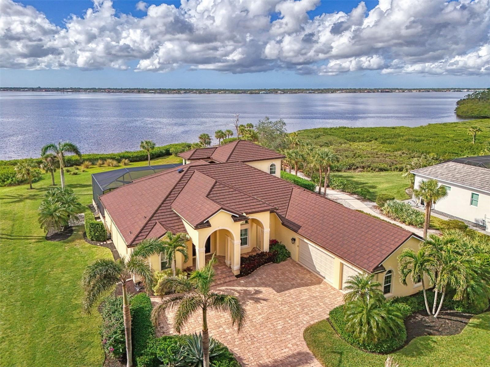 3111 Rivershore Lane