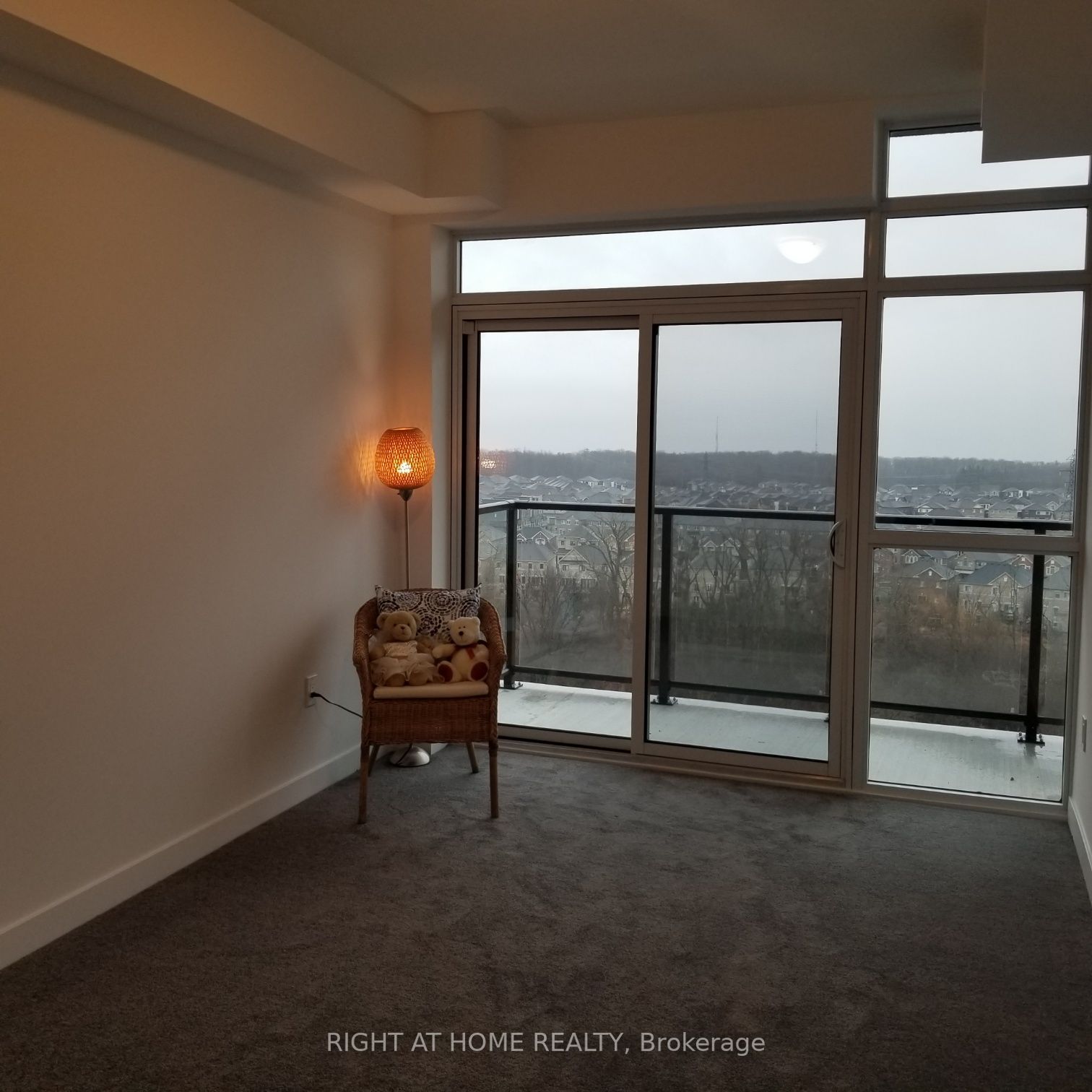 460 E Dundas St 1110