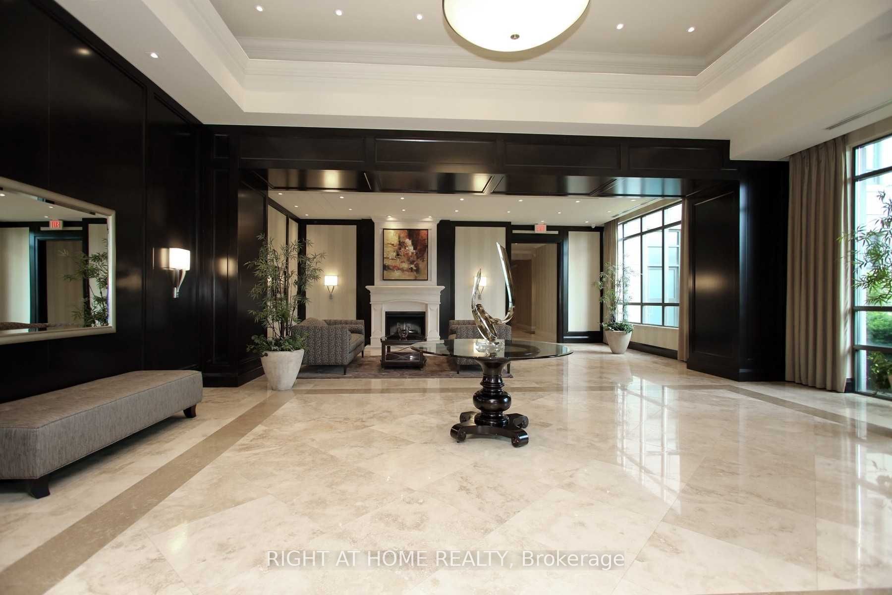 100 Promenade Circ 708