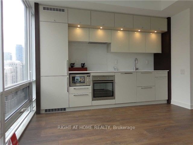 15 Grenville St 2604
