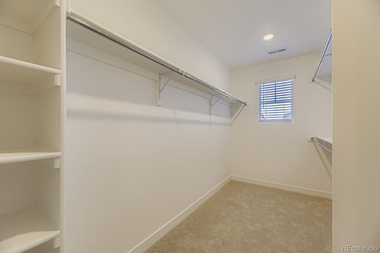 10828 Snowdon Street