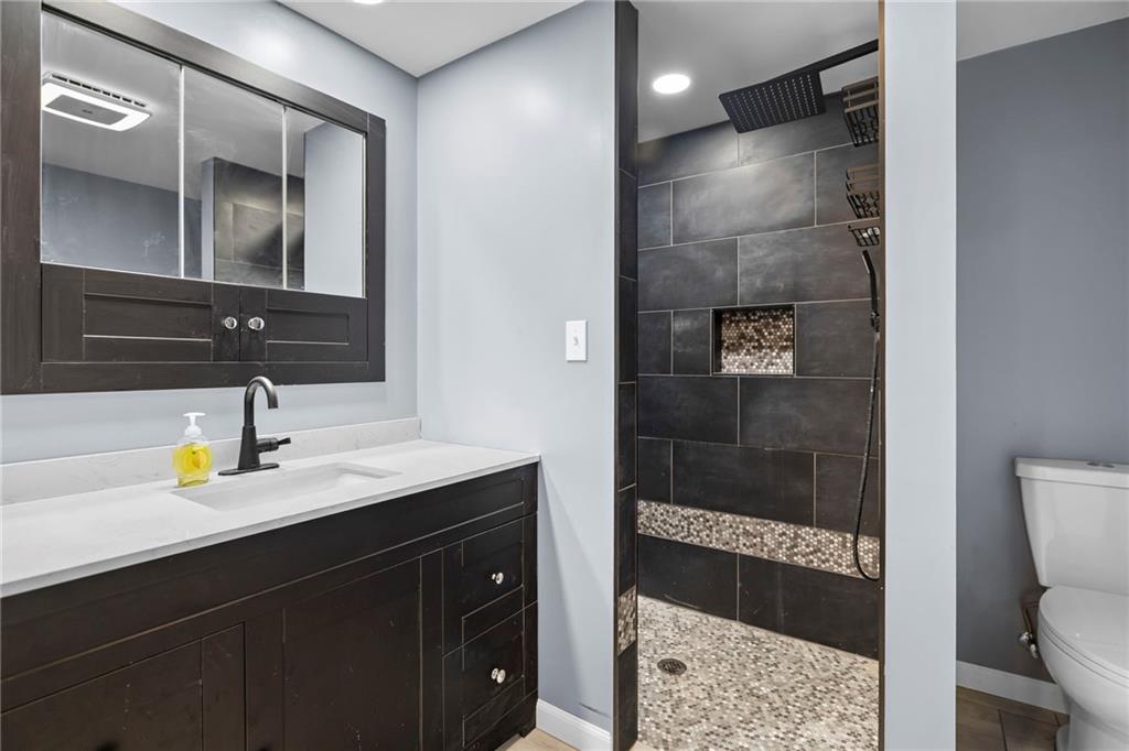 211 N Lincoln Street