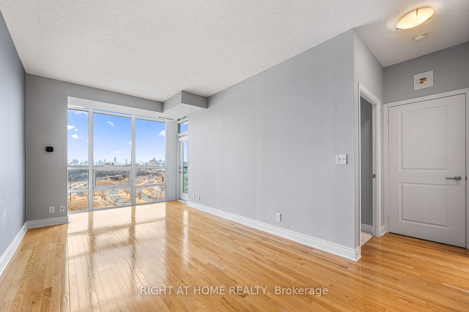 1900 W Lake Shore Blvd 1409