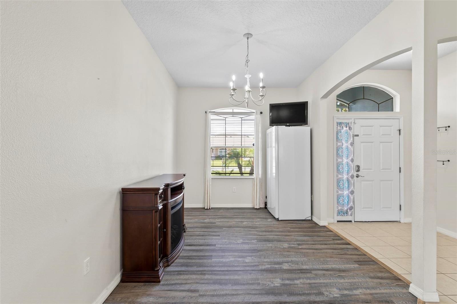 18 Buttonwood Lane