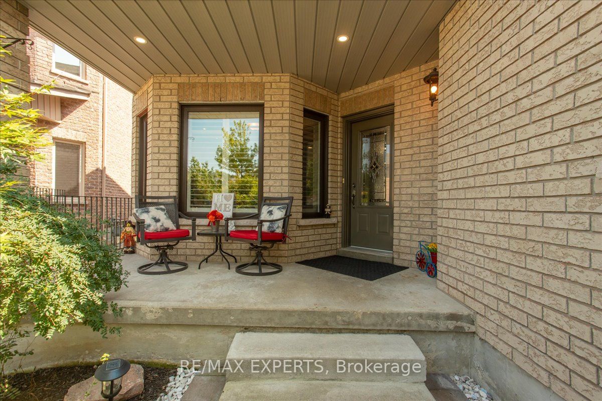 78 Joseph Cres