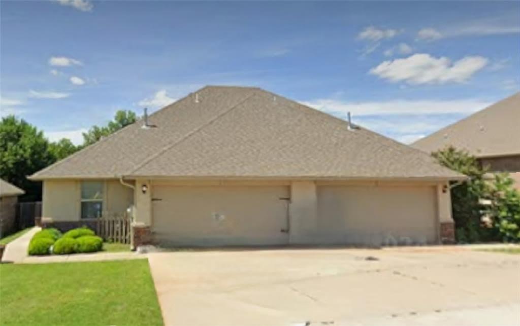 Great opportunity for investor with tenants in place gross monthly rents total $2790 or $1395 per month per unit.  Unit 11123 Coachmans is leased through July 31st, 2026, Unit 11121 Coachmans is leased through August 31st, 2025.  Both duplexes are in top shelf condition and would be a great addition to anyone's portfolio.  
Please do not walk the property or disturb the tenants without confirmed appointment. Proof of funds or prequal to schedule showings

This property is part of a package offering but can be split for just this duplex.  Mls for package is 1122976

Buyer to verify all information.