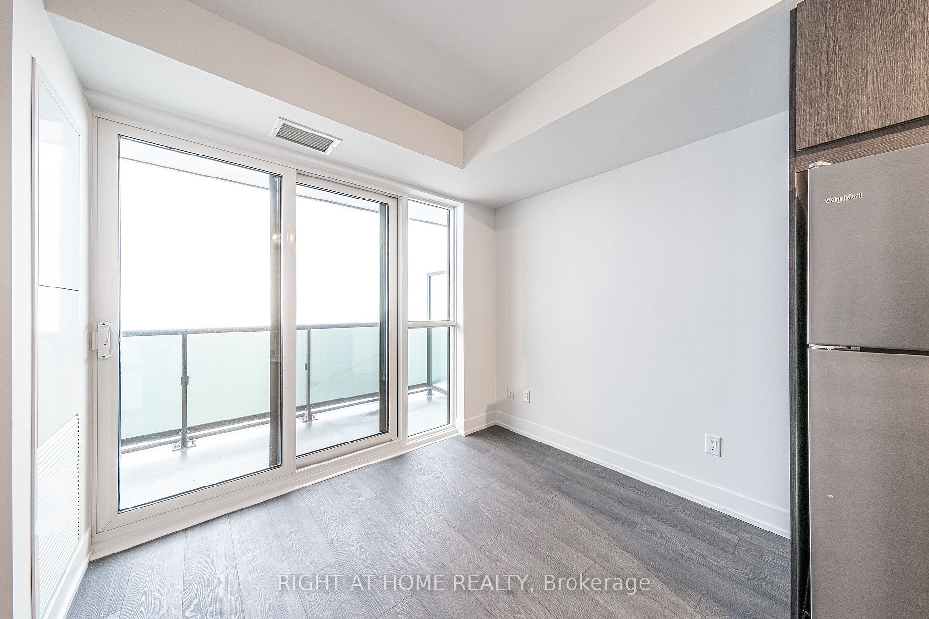 2550 N Simcoe St 2015