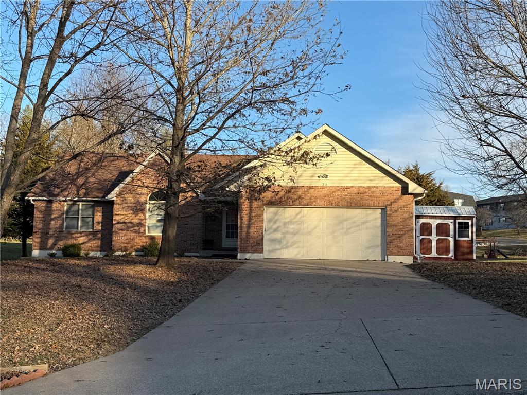 35 Sherwood Estates Avenue