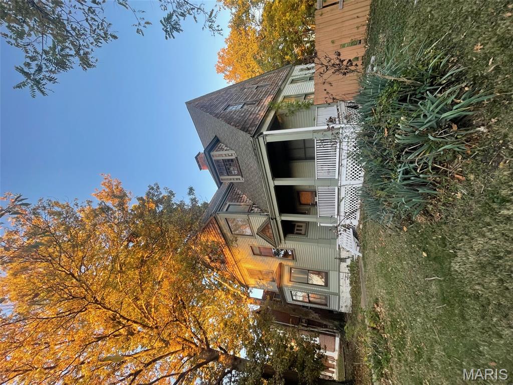 1524 Mccausland Avenue