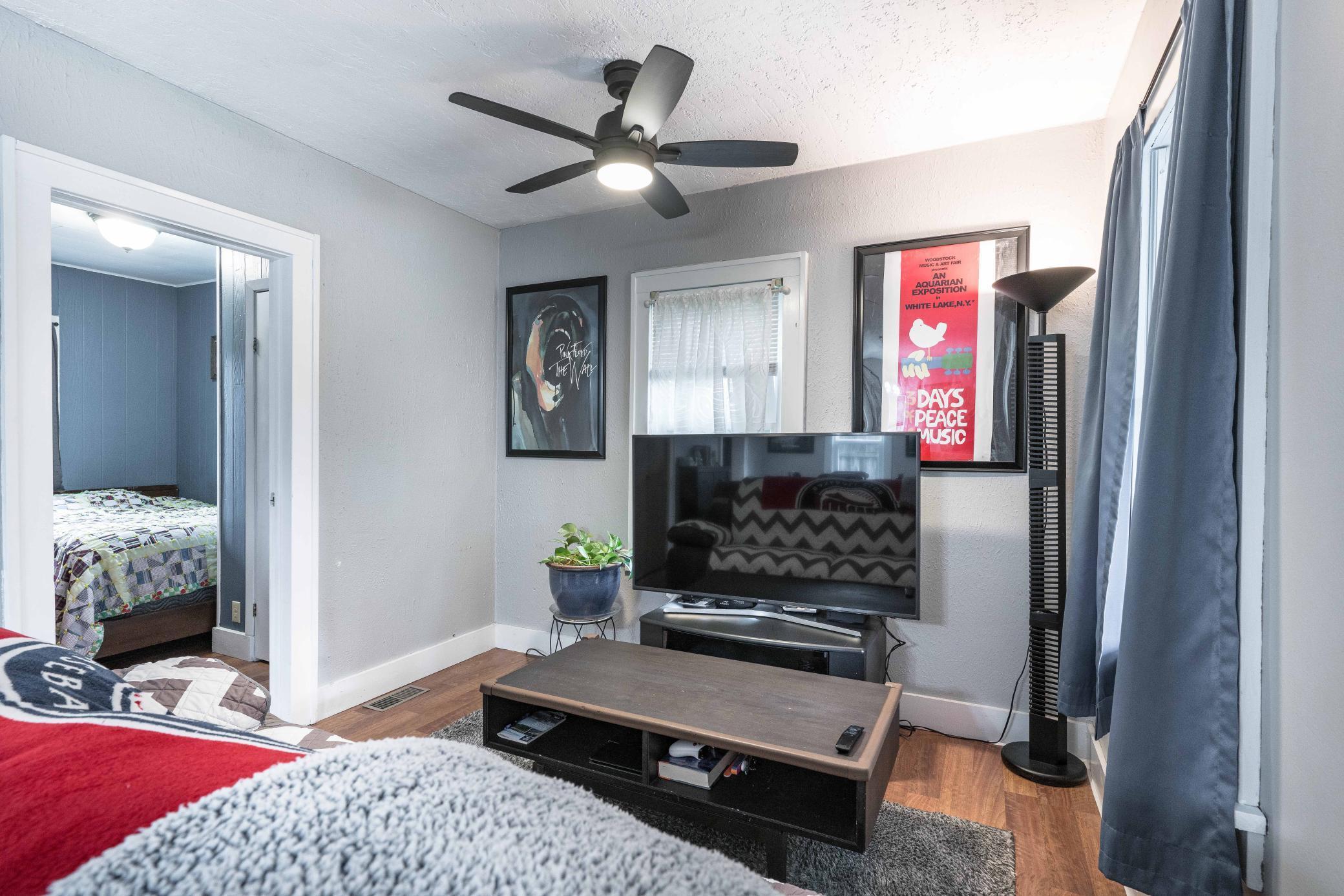 1121 N Cleveland Avenue