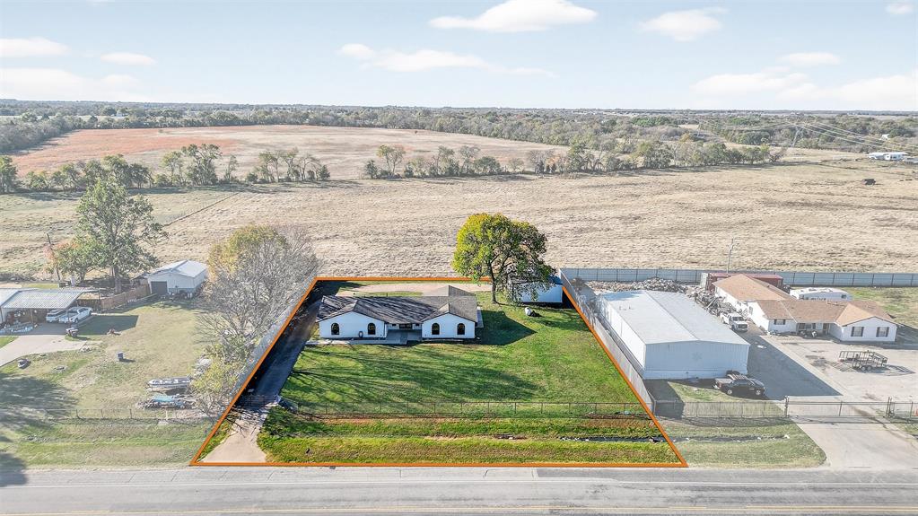 616 E Bells Boulevard