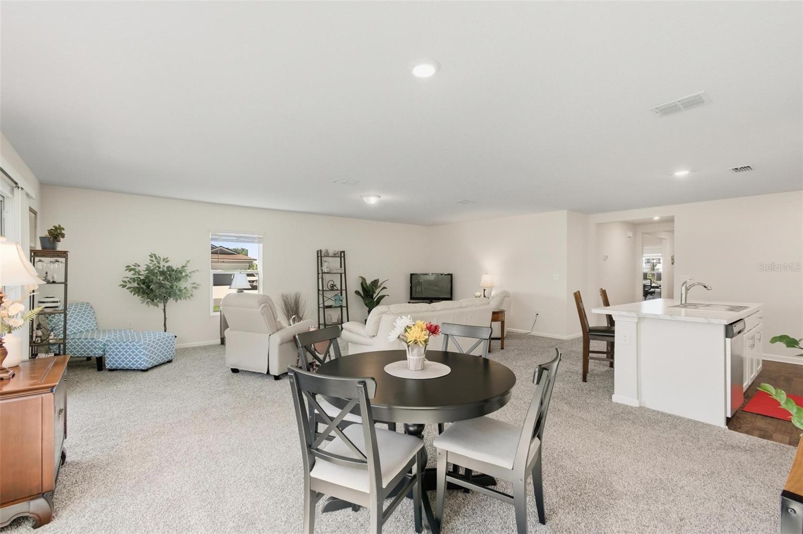 2 Pinnacle Place