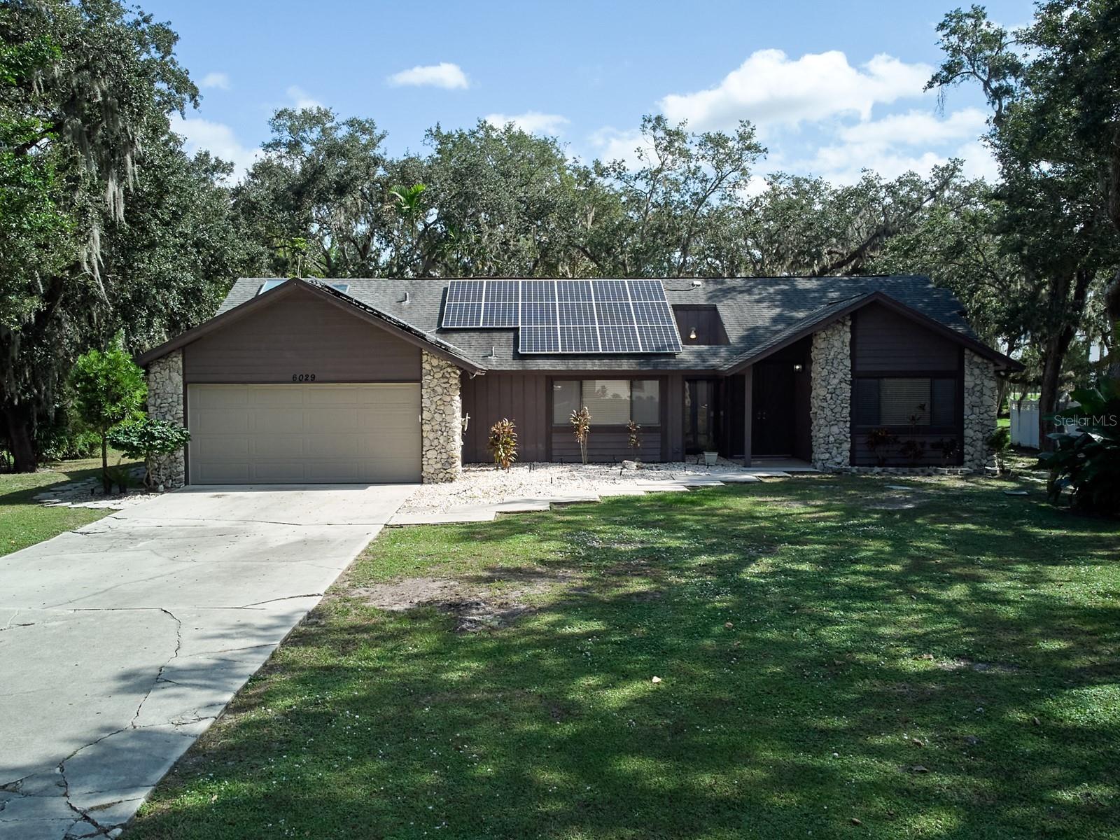 6029 Ravenwood Drive