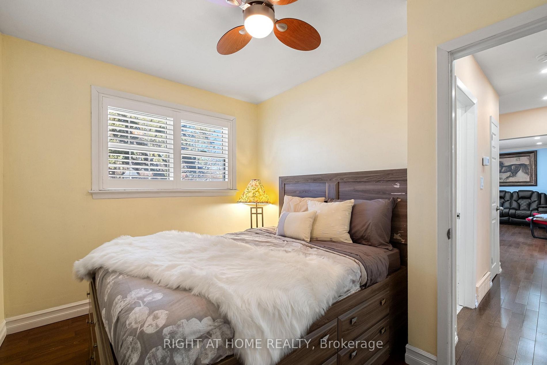 140 Meadowbrook Dr