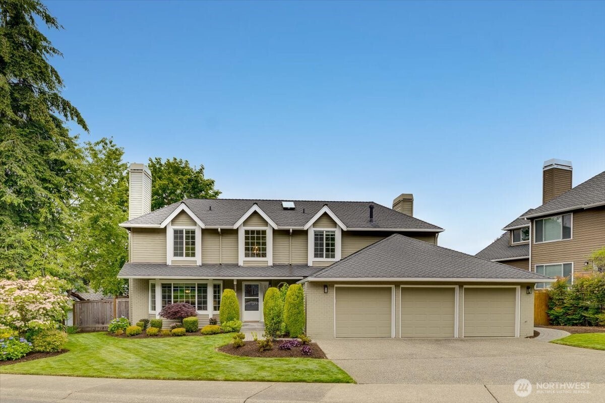 Bellevue - 6041  118th Avenue SE