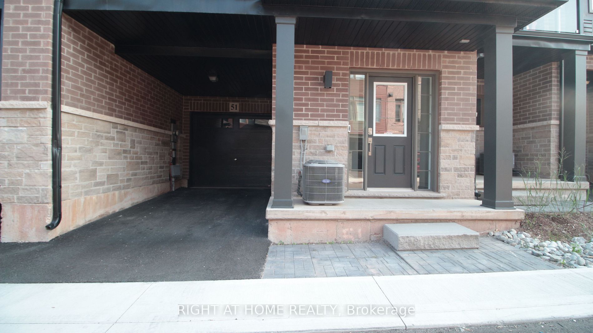 575 Woodward Ave 51