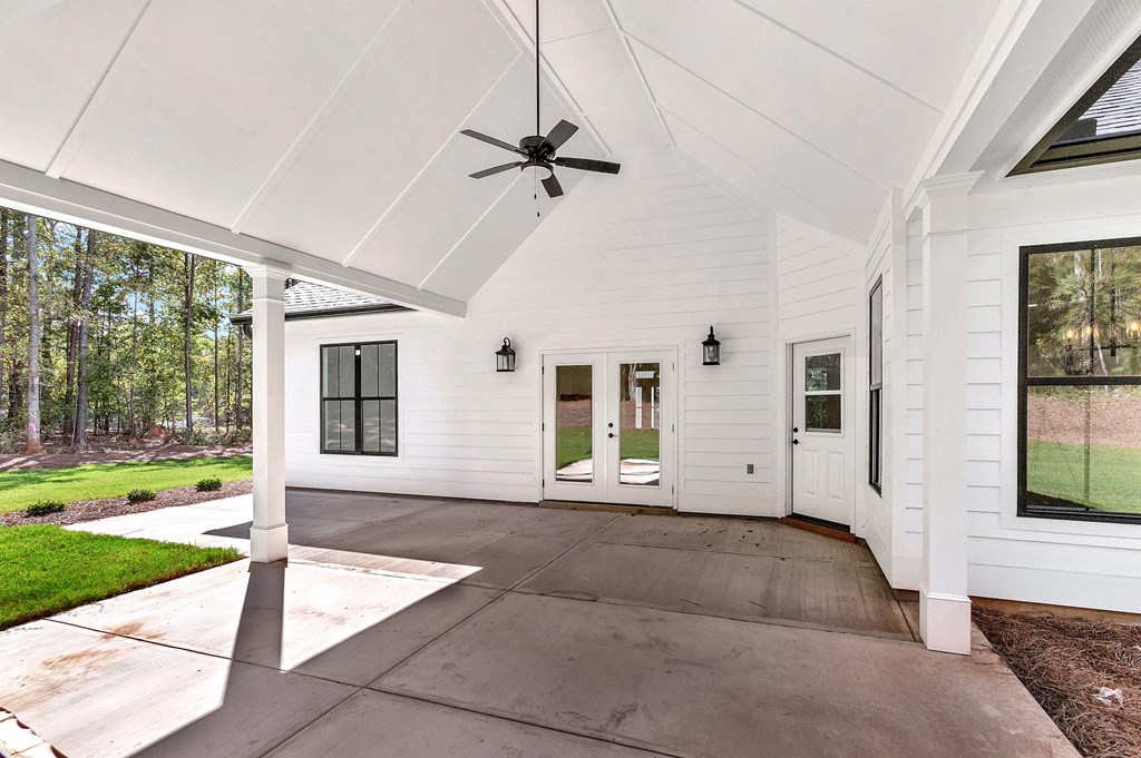 304 Abercrombie Point