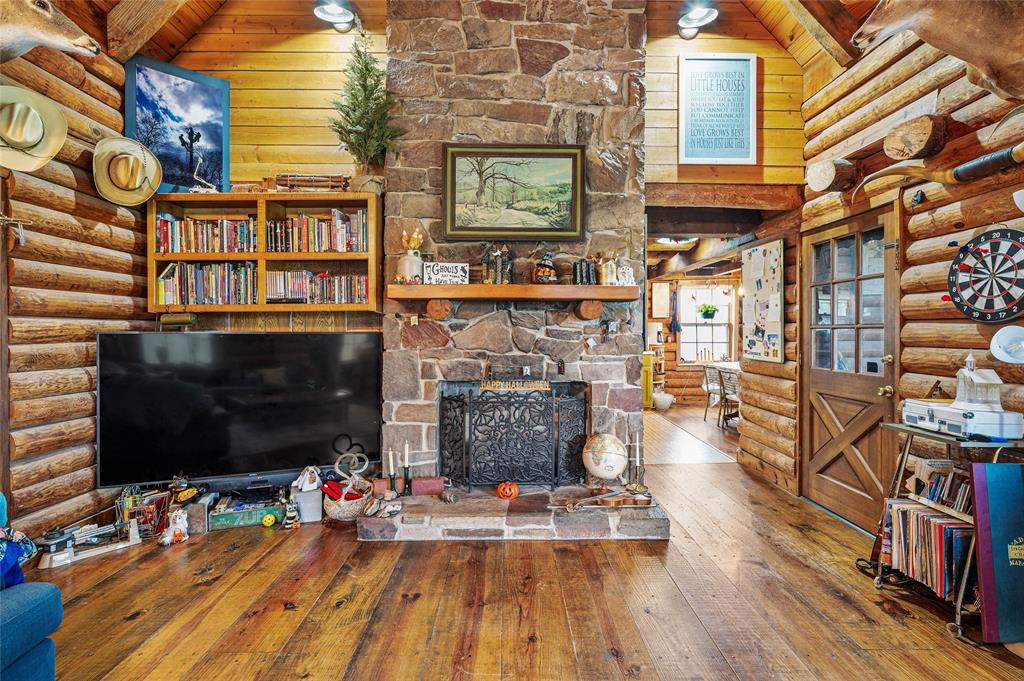 1522 Starr Road