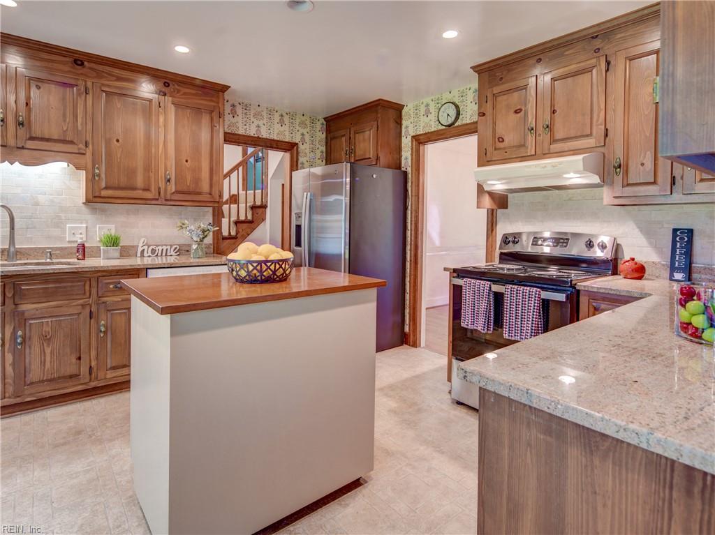 3017 Lord Bradford Court