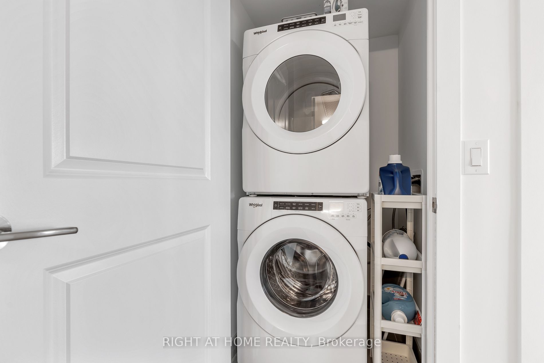 1063 Douglas Mccurdy Comm Circ