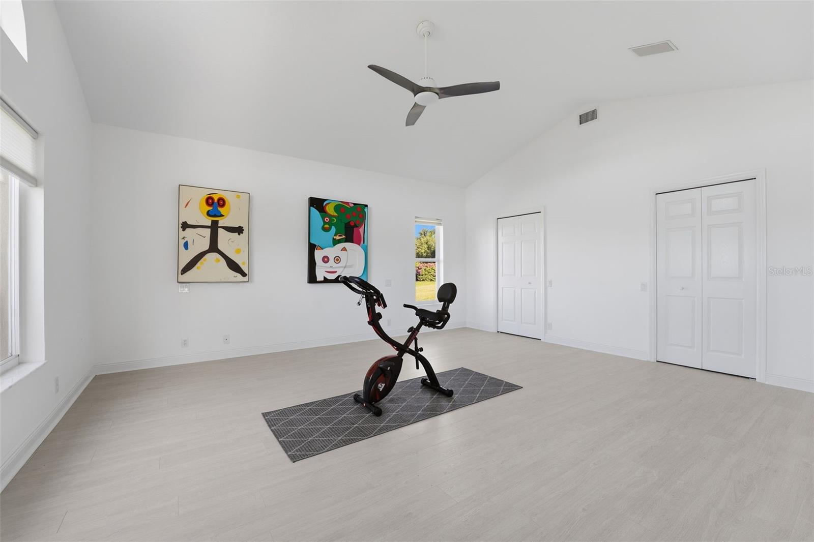 3121 Rivershore Lane