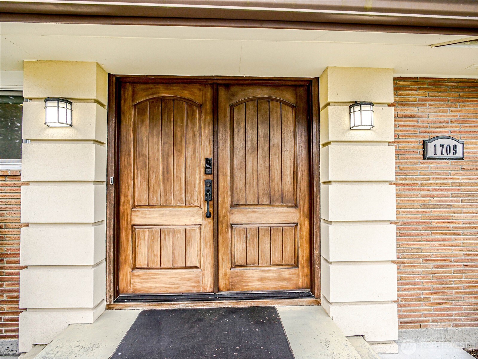 1709 NW 99th Street