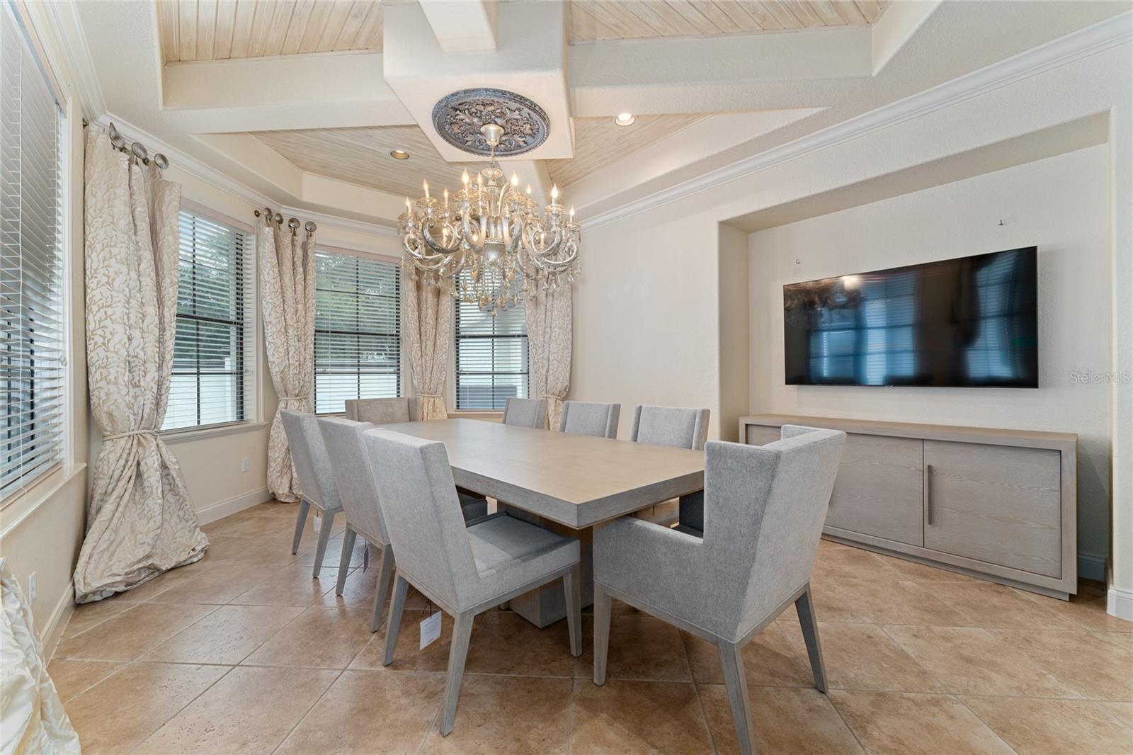 6221 Blakeford Drive