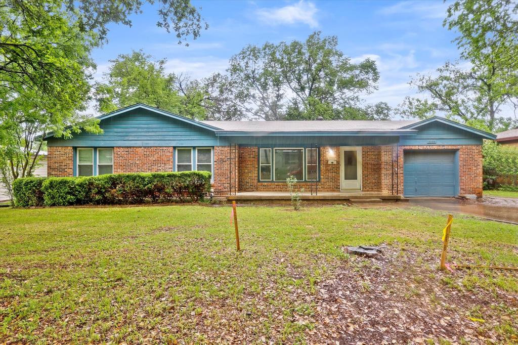 3145 Ray Drive W