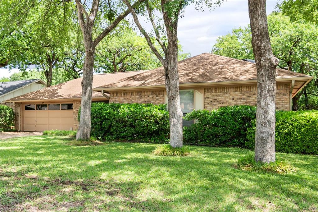 4215 Pleasant Oaks Court
